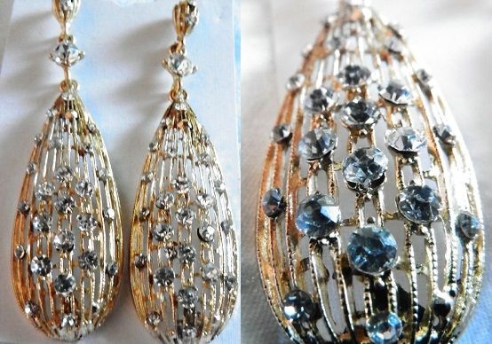 Brinco dourado com strass 004